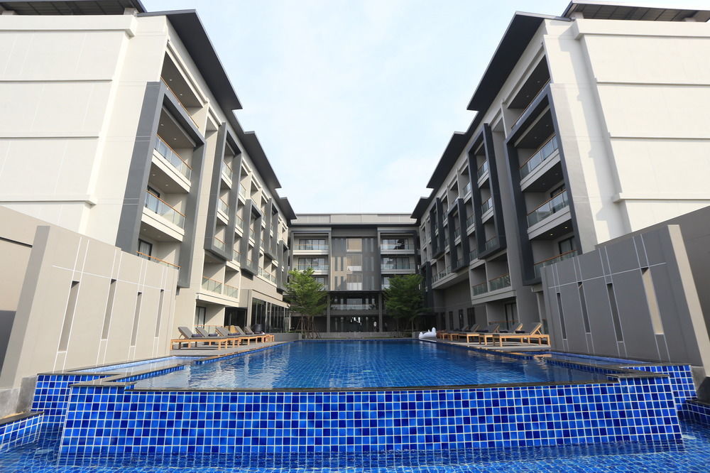 Serenity Hotel And Spa Kabinburi Exterior photo