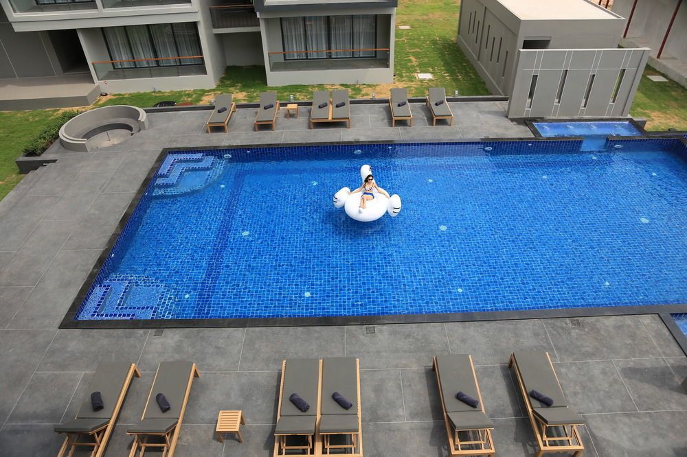 Serenity Hotel And Spa Kabinburi Exterior photo